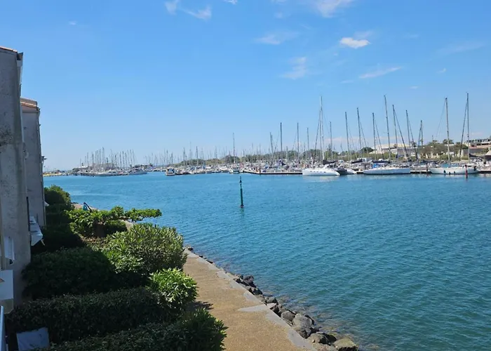 아파트 La Vue En Bleu. 아그